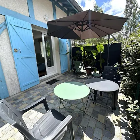 Vent D'ouest Bed & Breakfast 3*